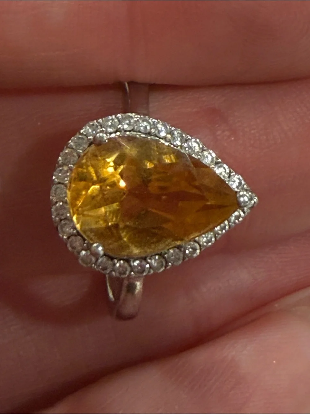 N/A elegant teardrop